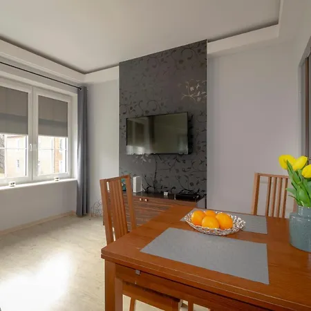 Apartament Szeroka *